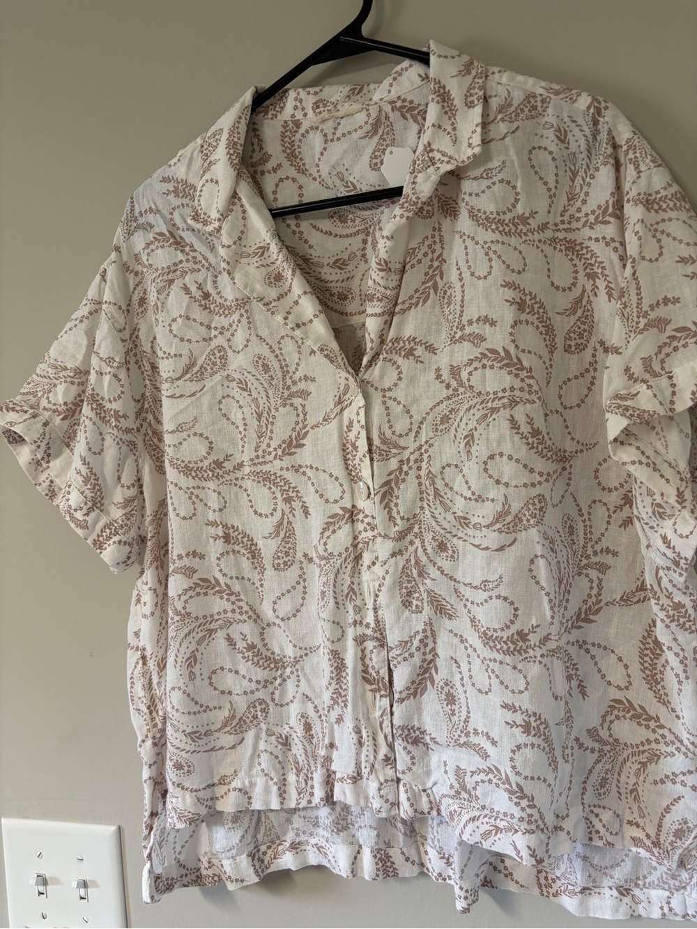 Linen Short-Sleeve Camp Cropped Button Down with Leaf Print 2X